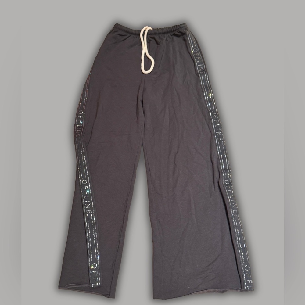 OFFLINE By Aerie OTT Fleece
Super Wide Leg Pant with Gem Strips on Side